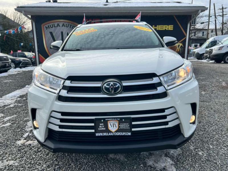 Toyota Highlander XLE AWD V6 2019
