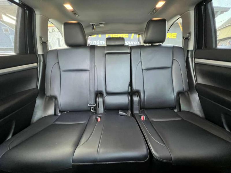 Toyota Highlander XLE AWD V6 2019