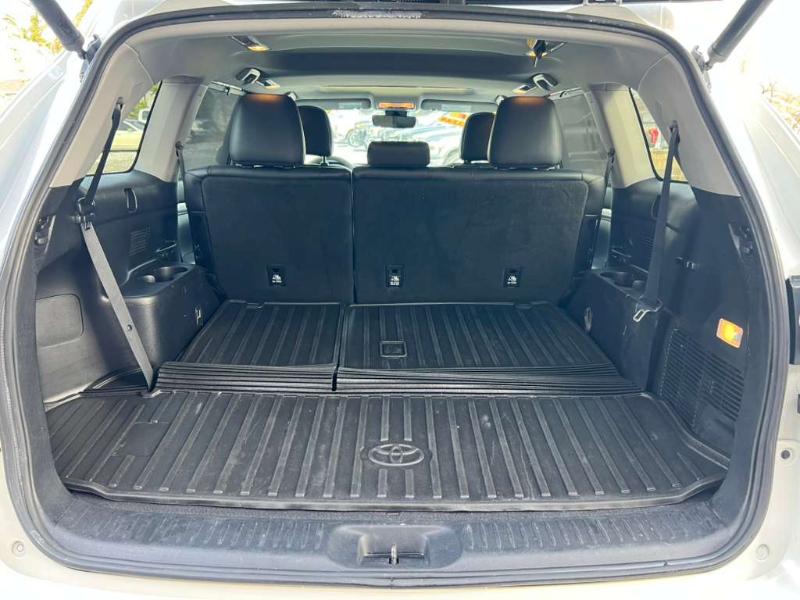 Toyota Highlander XLE AWD V6 2019