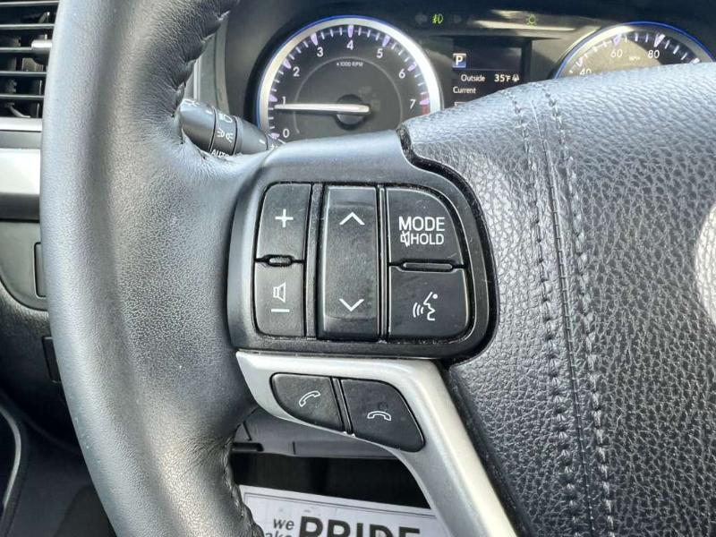 Toyota Highlander XLE AWD V6 2019