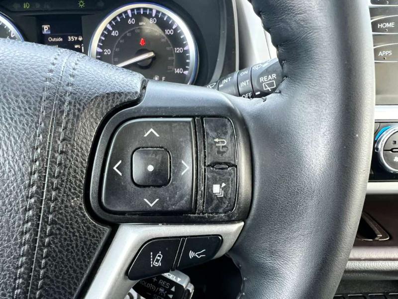 Toyota Highlander XLE AWD V6 2019