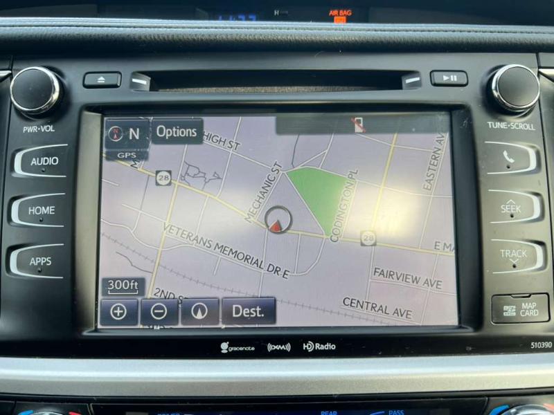 Toyota Highlander XLE AWD V6 2019