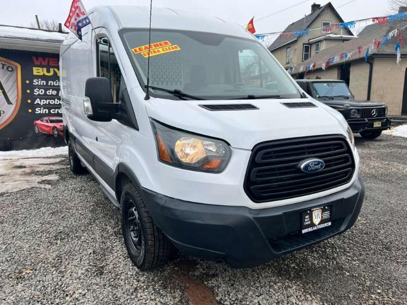 Ford Transit 150 Van Med. Roof w/Sliding Pass. 148-in. WB 2019