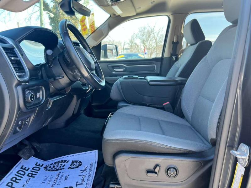 RAM 1500 Big Horn Crew Cab SWB 4WD 2020