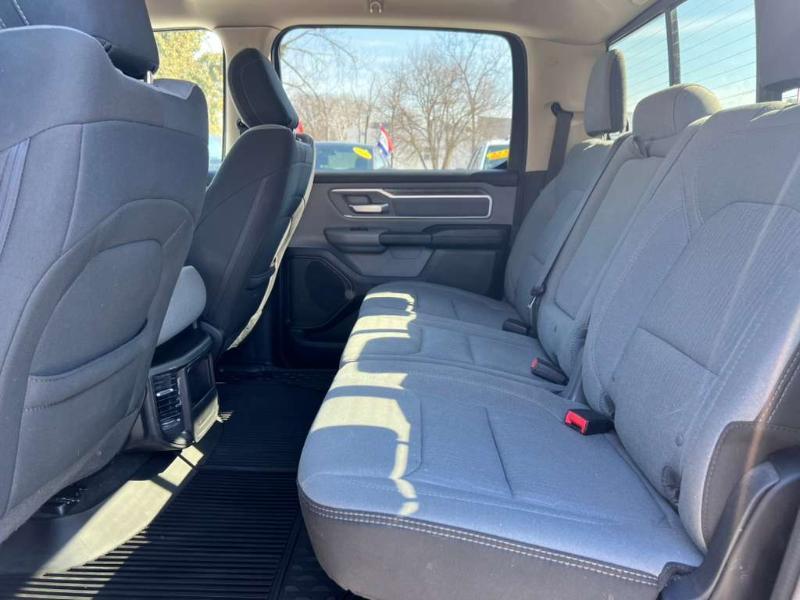 RAM 1500 Big Horn Crew Cab SWB 4WD 2020