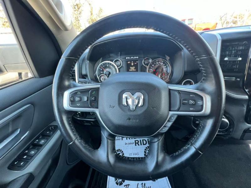 RAM 1500 Big Horn Crew Cab SWB 4WD 2020