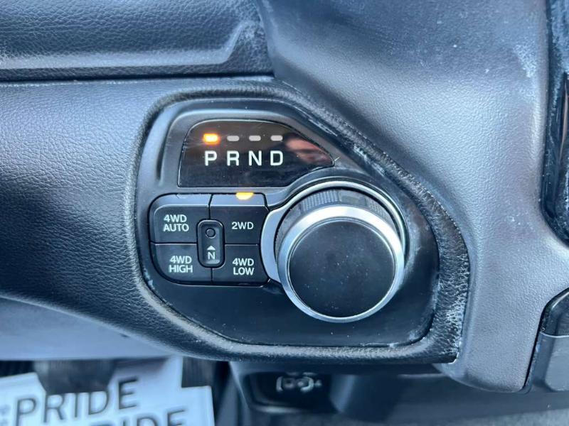 RAM 1500 Big Horn Crew Cab SWB 4WD 2020