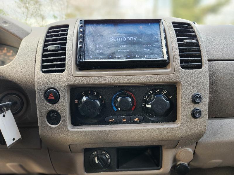 Nissan Frontier LE Crew Cab Long Bed 4WD 2008