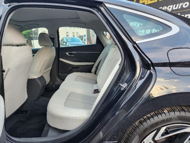 Hyundai Sonata SEL 2024