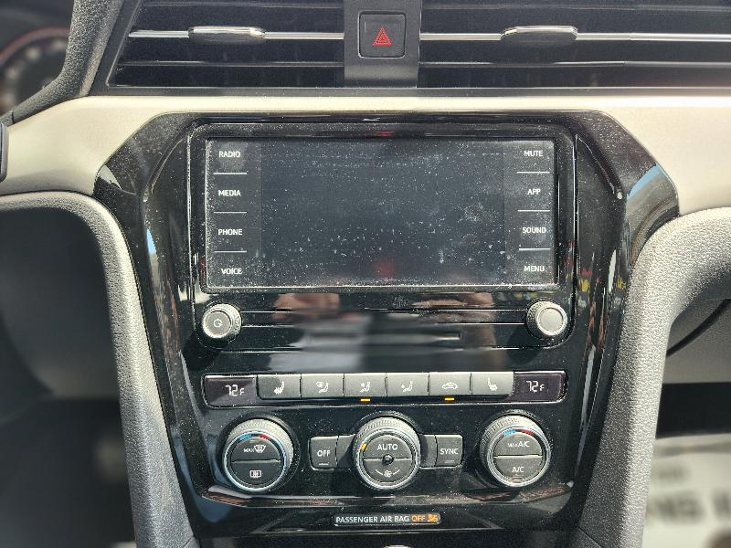 Volkswagen Passat SE 2022
