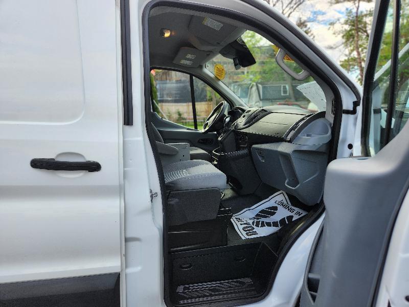 Ford Transit 350 Van Low Roof w/Sliding Pass. 148-in. WB 2018