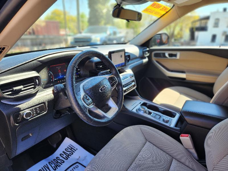 Ford Explorer XLT AWD 2023