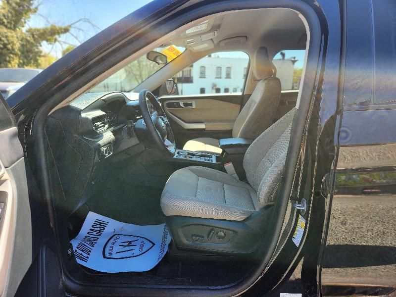 Ford Explorer XLT AWD 2023