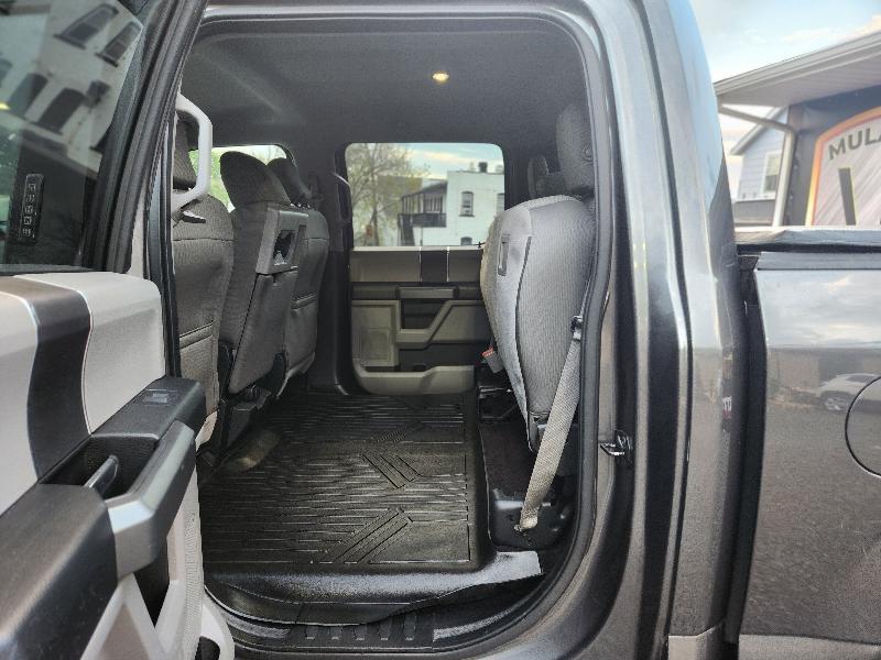 Ford F-150 Lariat SuperCrew 5.5-ft. Bed 4WD 2016