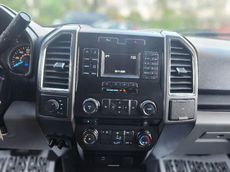 Ford F-150 Lariat SuperCrew 5.5-ft. Bed 4WD 2016