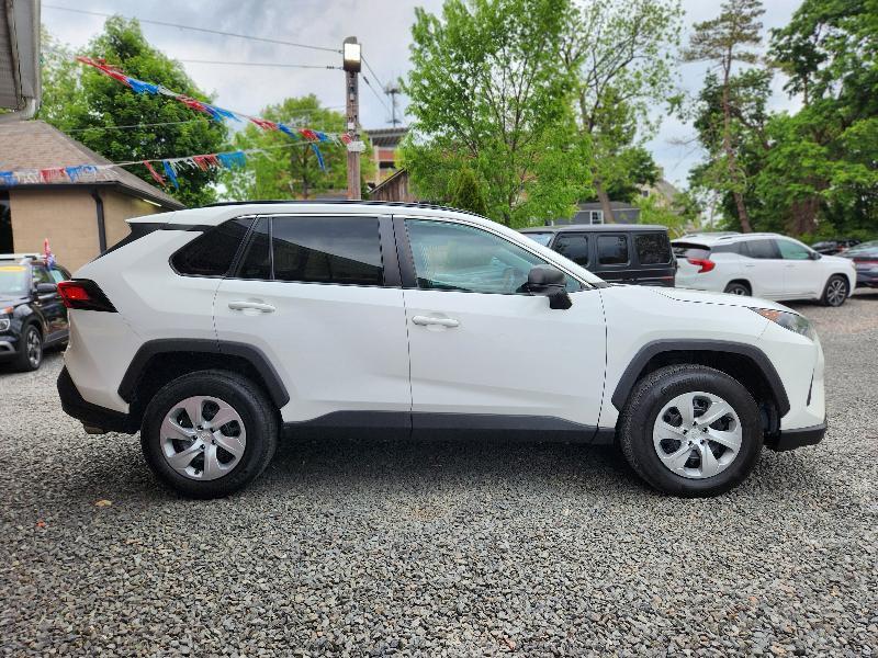 Toyota RAV4 LE 2020