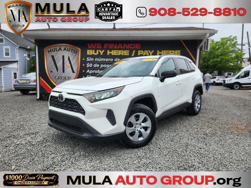 Toyota RAV4 LE 2020