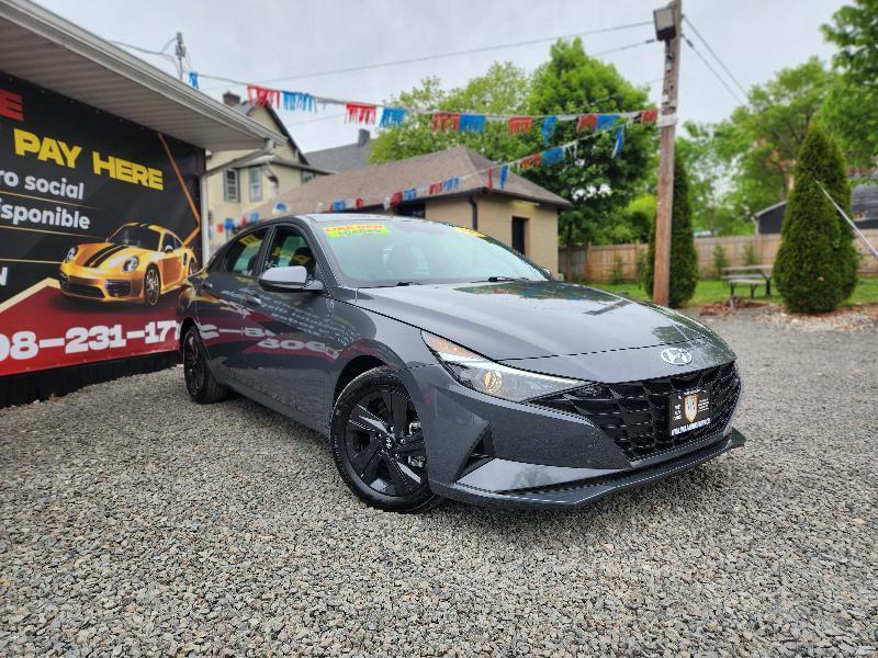 Hyundai Elantra SEL 2023