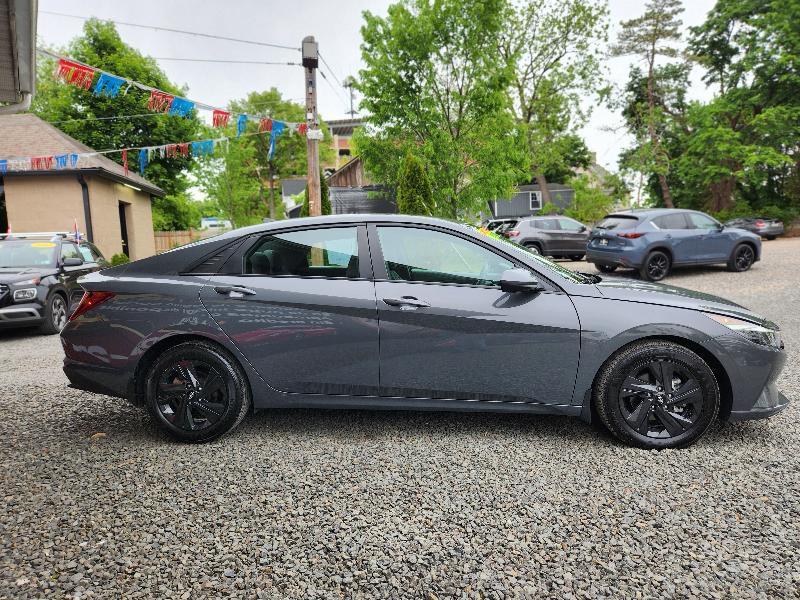 Hyundai Elantra SEL 2023