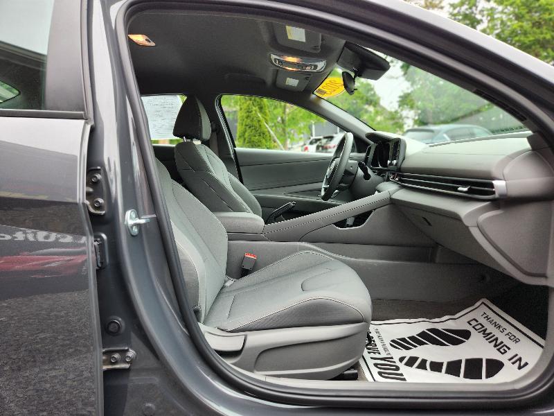 Hyundai Elantra SEL 2023