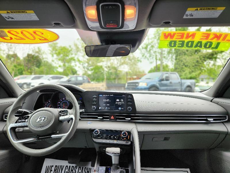 Hyundai Elantra SEL 2023