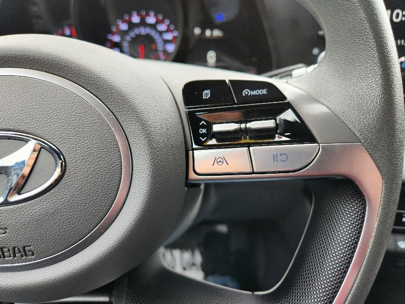 Hyundai Elantra SEL 2023