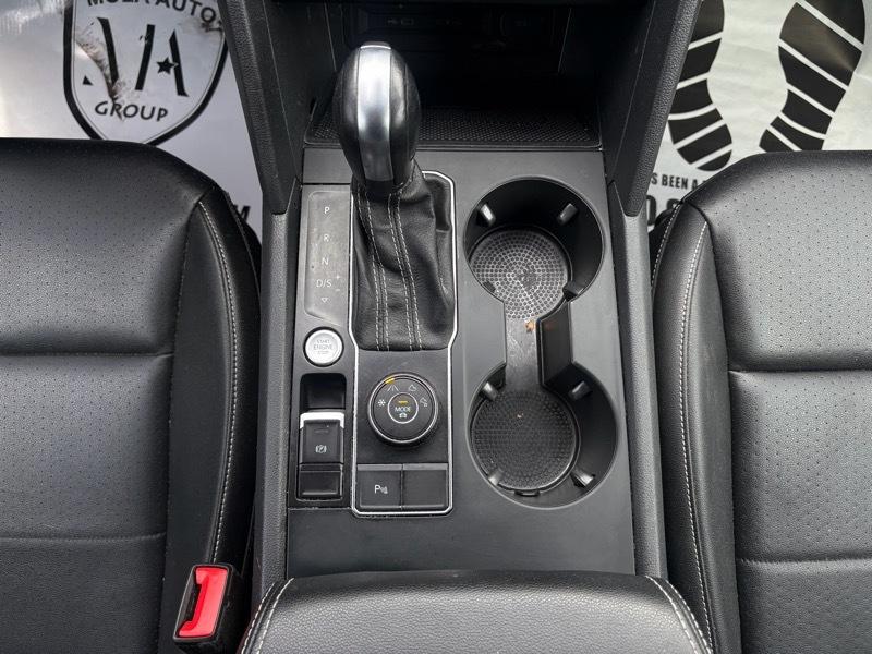 Volkswagen Atlas V6 SE w/Technology 4MOTION 2021