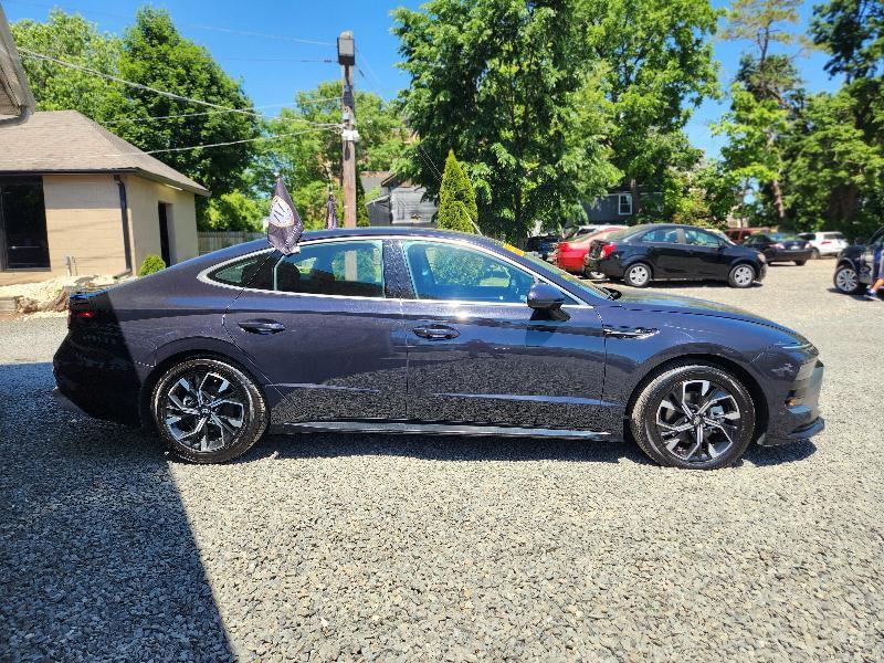 Hyundai Sonata SEL 2024