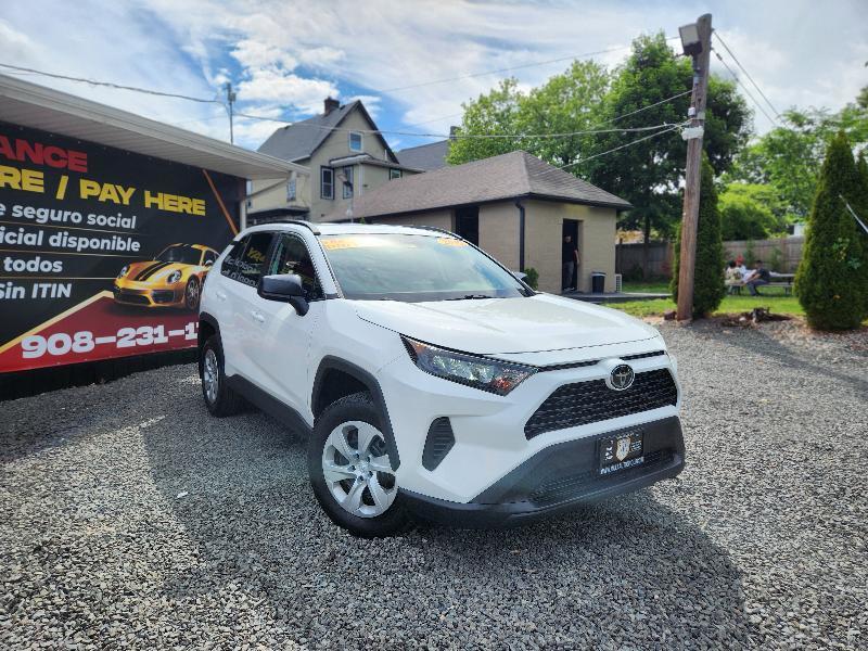 Toyota RAV4 LE AWD 2019