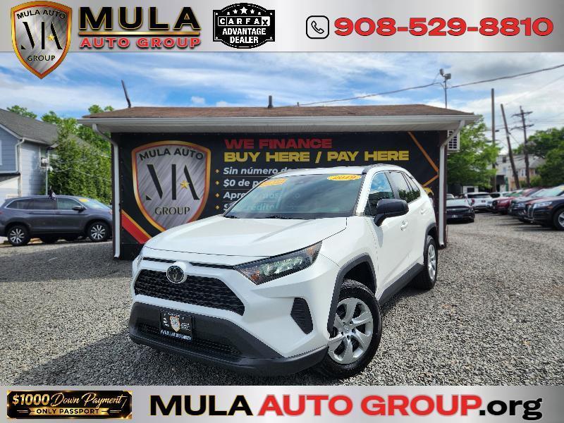 Toyota RAV4 LE AWD 2019