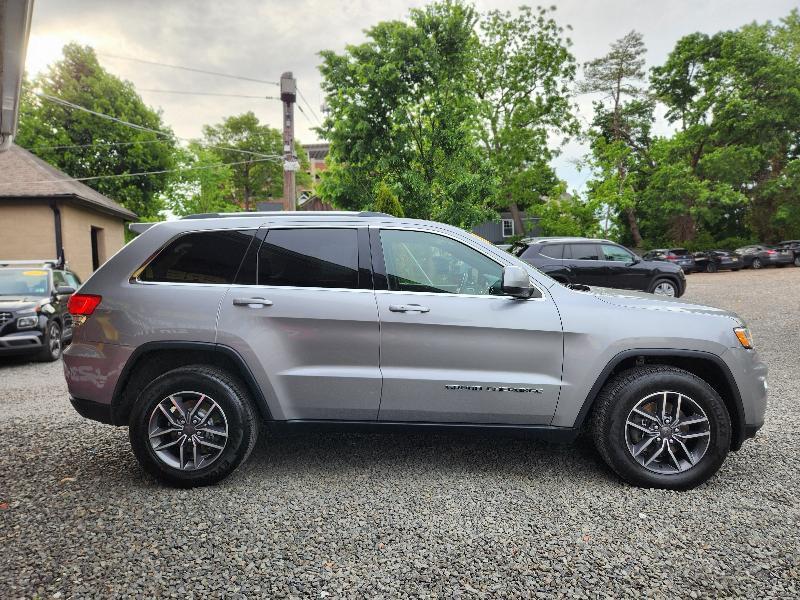 Jeep Grand Cherokee Laredo 4WD 2019
