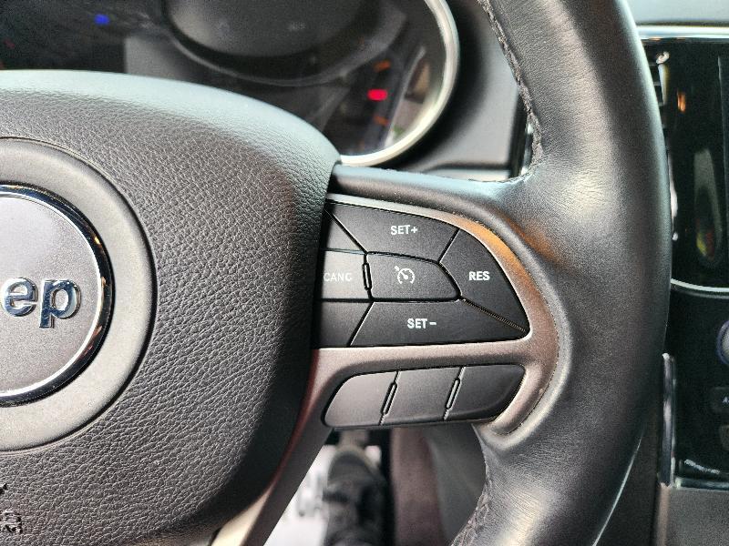 Jeep Grand Cherokee Laredo 4WD 2019
