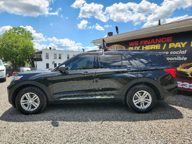 Ford Explorer XLT AWD 2021