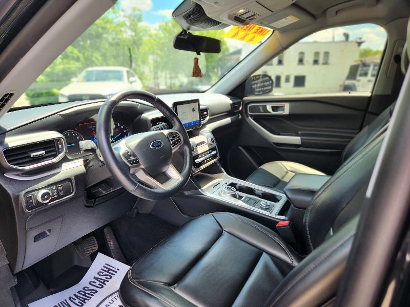 Ford Explorer XLT AWD 2021