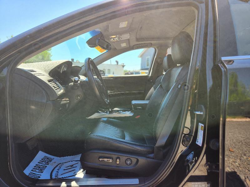 Acura RLX 6-Spd AT w/Technology Package 2017