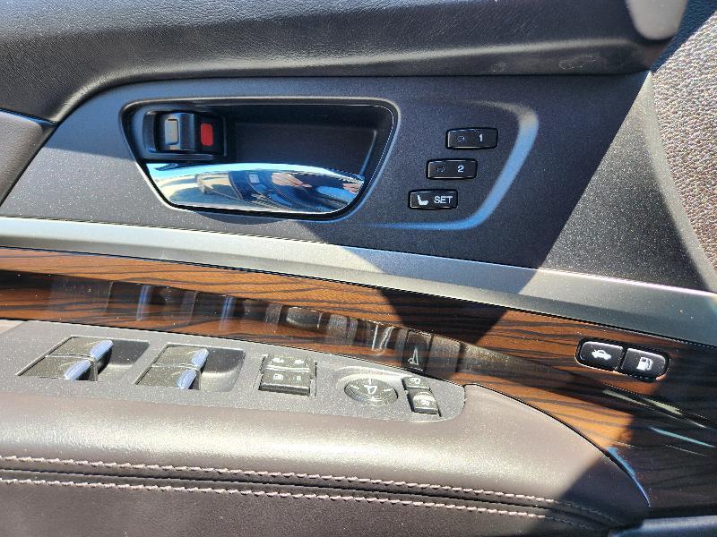 Acura RLX 6-Spd AT w/Technology Package 2017