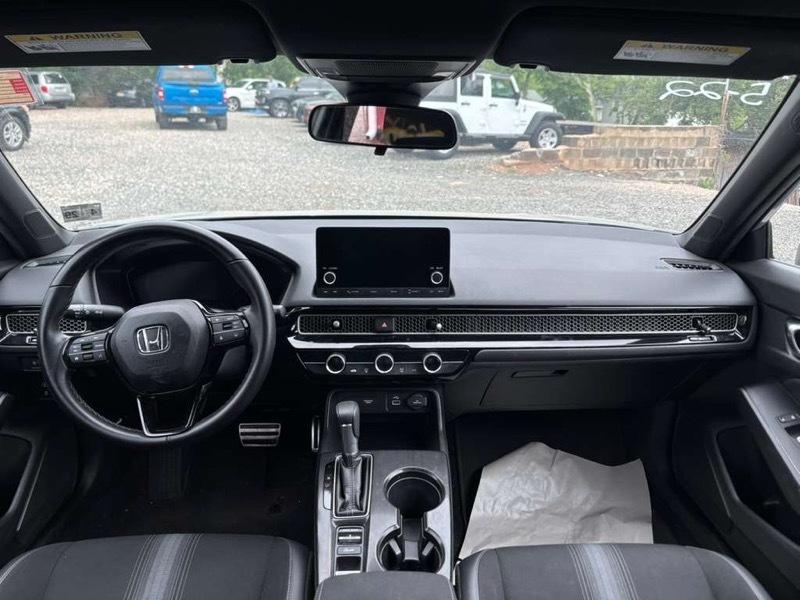 Toyota Corolla LE 2026