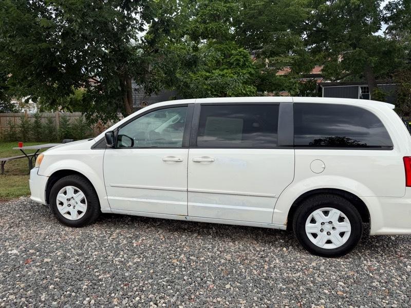 Dodge Grand Caravan Express 2011