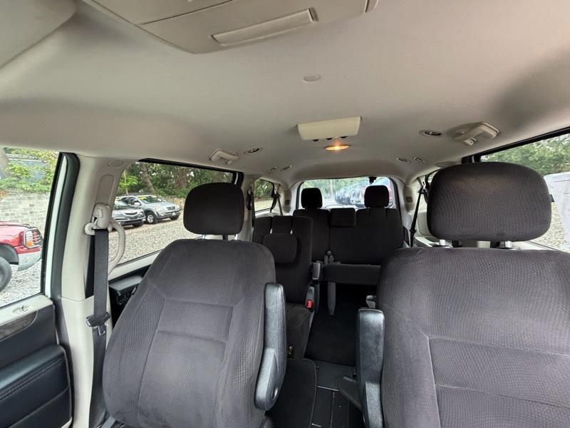 Dodge Grand Caravan Express 2011