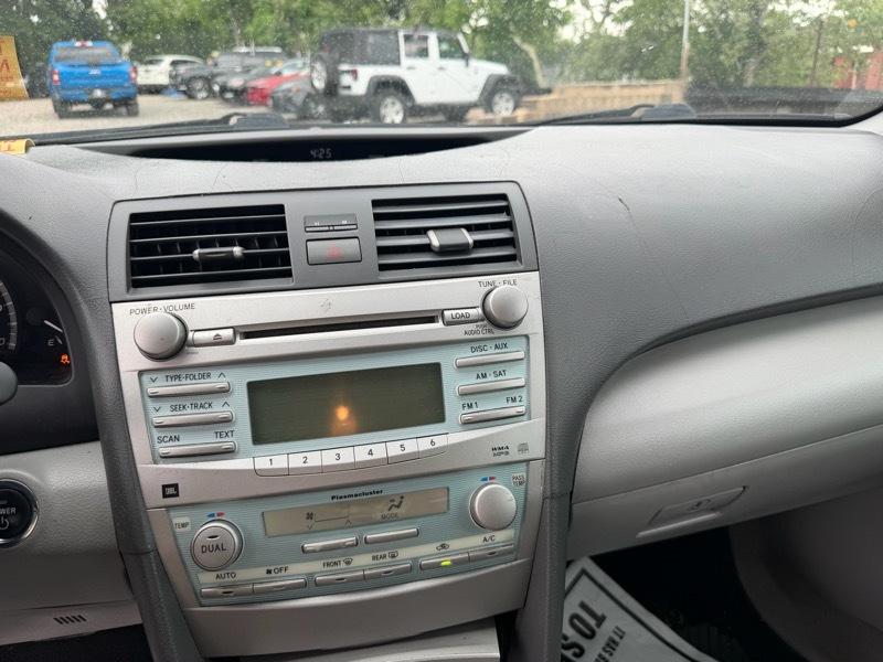 Toyota Camry Hybrid Sedan 2009