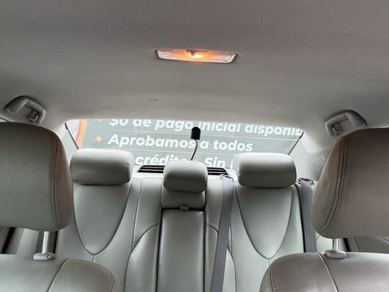 Toyota Camry Hybrid Sedan 2009