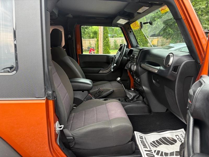 Jeep Wrangler Sport 4WD 2011