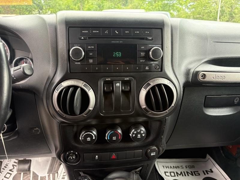 Jeep Wrangler Sport 4WD 2011