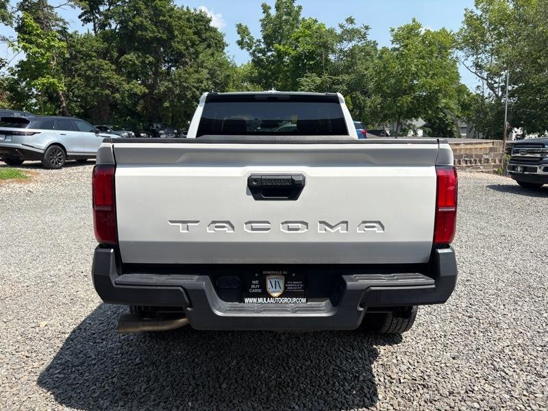 Toyota Tacoma SR5 Xtracab 2WD 2024