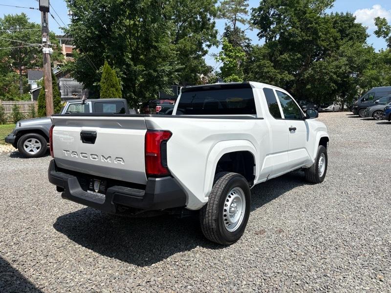 Toyota Tacoma SR5 Xtracab 2WD 2024