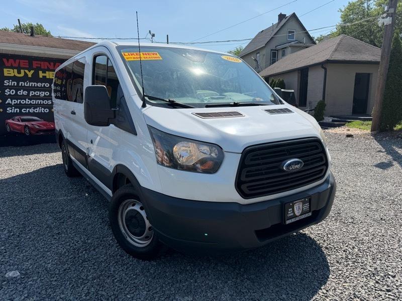 Ford Transit 150 Wagon Low Roof XLT 60/40 Pass. 130-in. WB 2018
