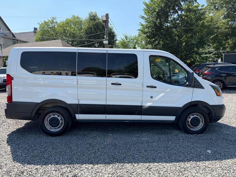 Ford Transit 150 Wagon Low Roof XLT 60/40 Pass. 130-in. WB 2018