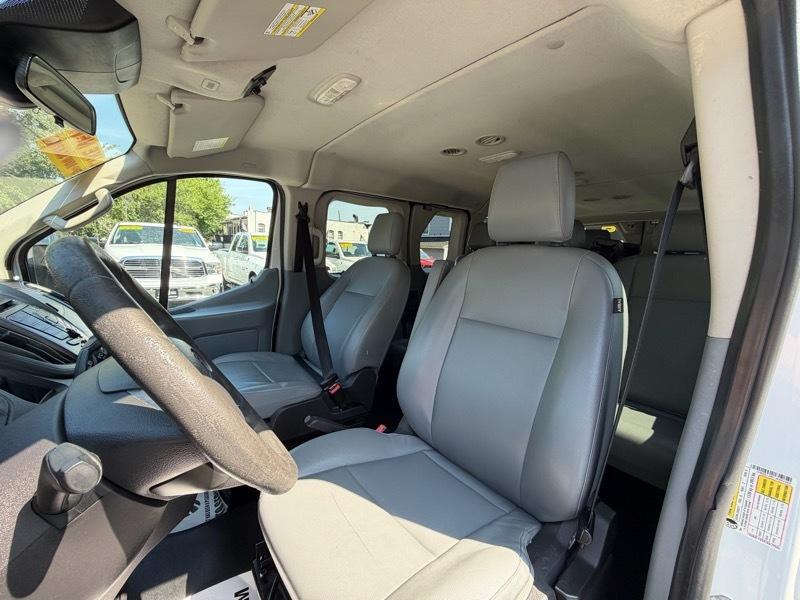 Ford Transit 150 Wagon Low Roof XLT 60/40 Pass. 130-in. WB 2018
