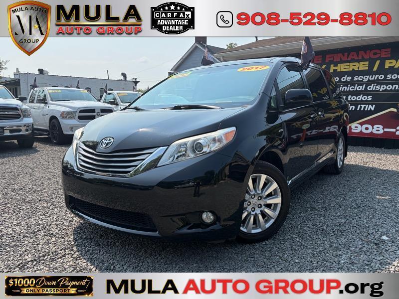 Toyota Sienna XLE 7-Passenger AWD 2017