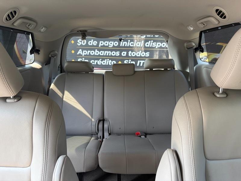 Toyota Sienna XLE 7-Passenger AWD 2017
